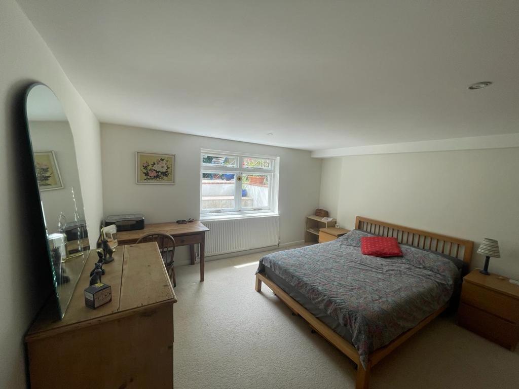 Spacious Holiday Home! London Kültér fotó